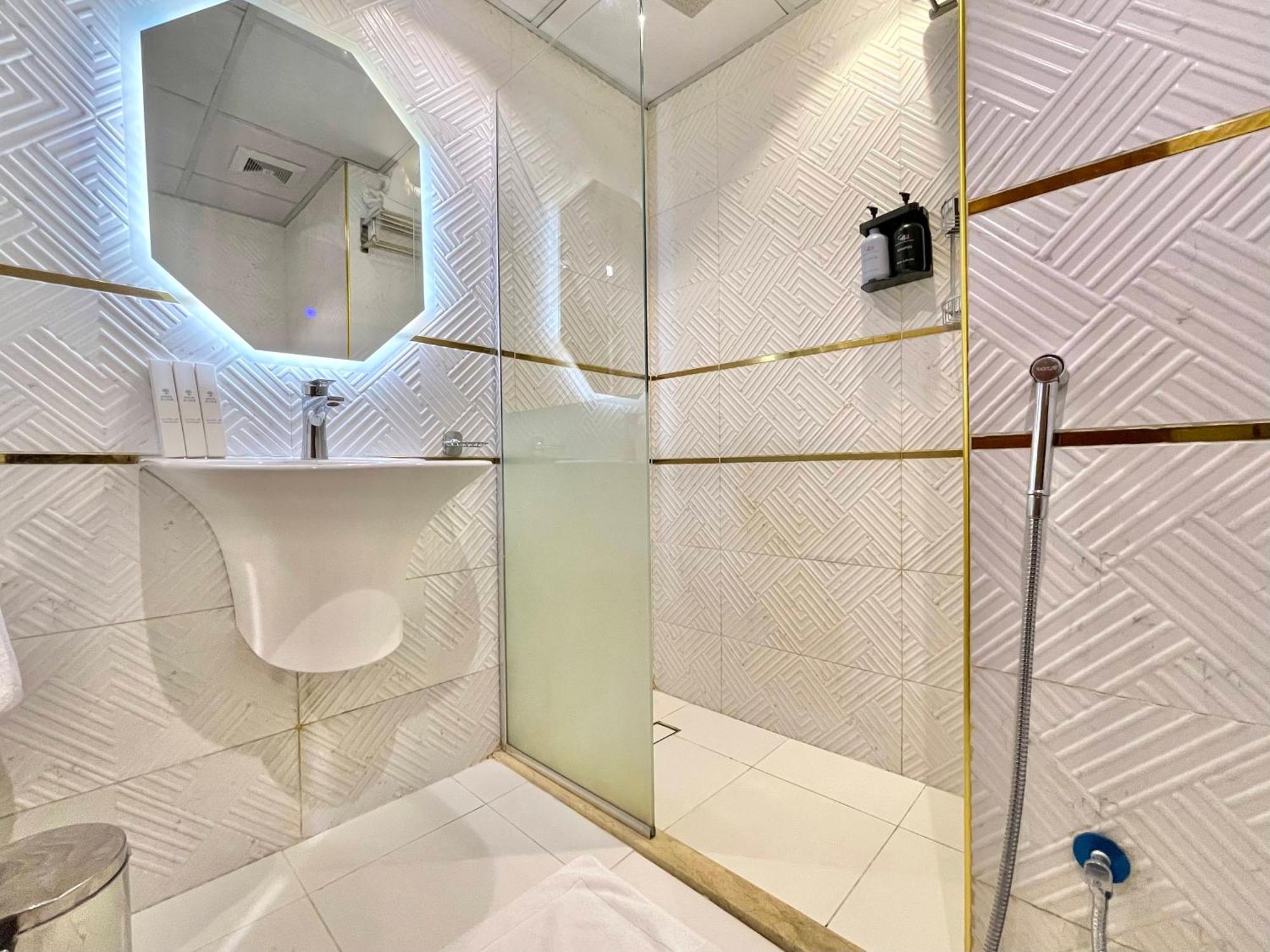 Odst Al Madinah Hotel Медина Екстериор снимка
