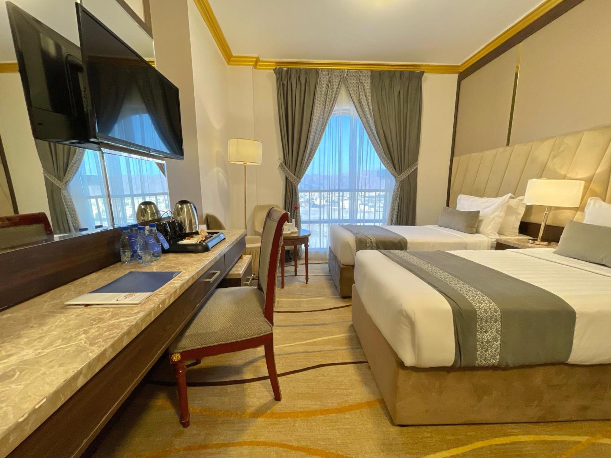 Odst Al Madinah Hotel Медина Екстериор снимка